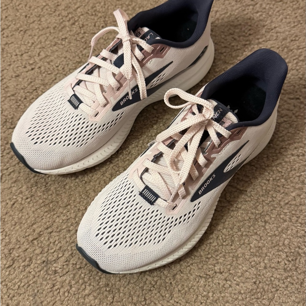 Brooks Launch 8